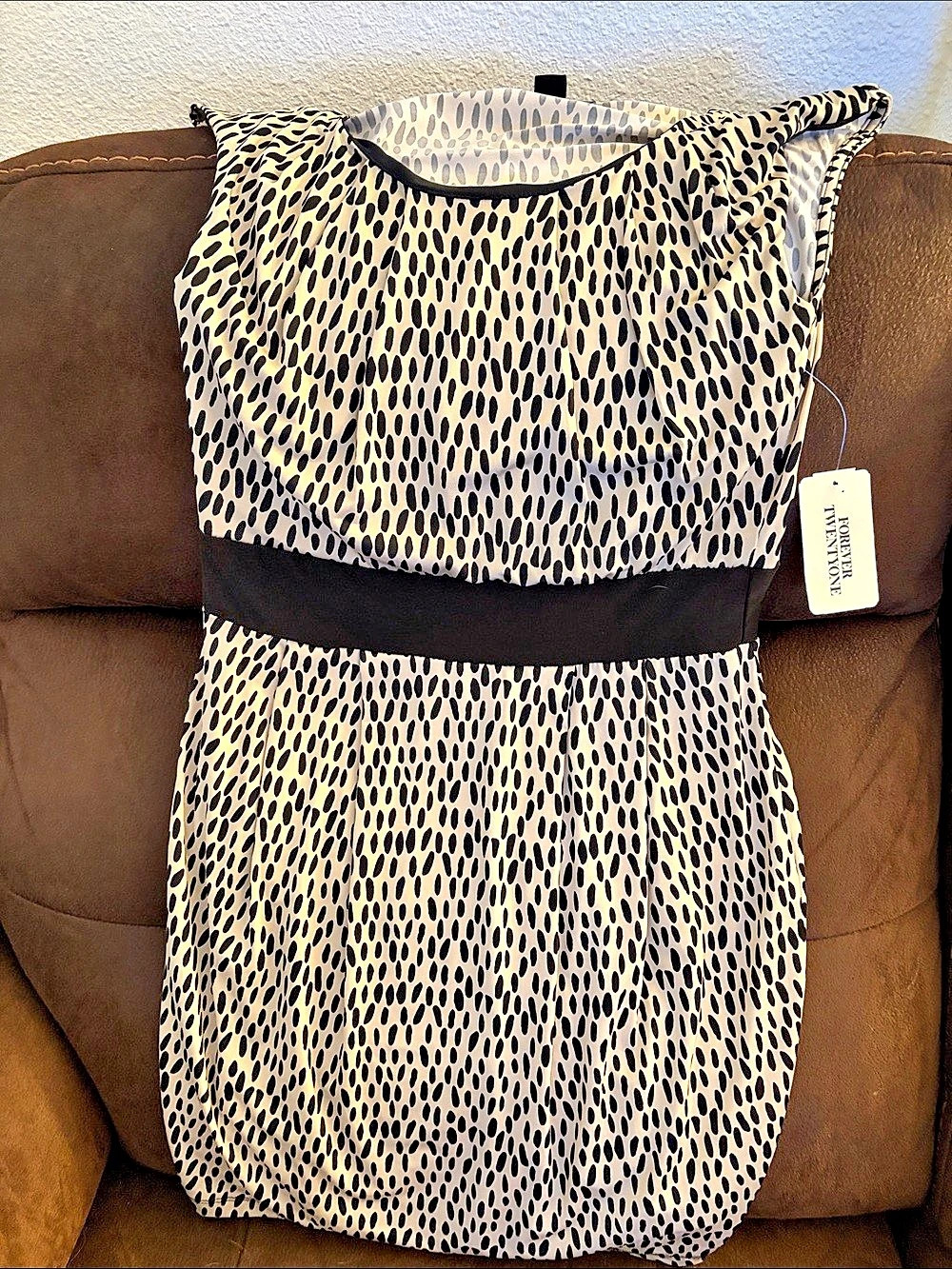 Forever 21 Animal Print Mini Dress in beige & Black Size Small NWT